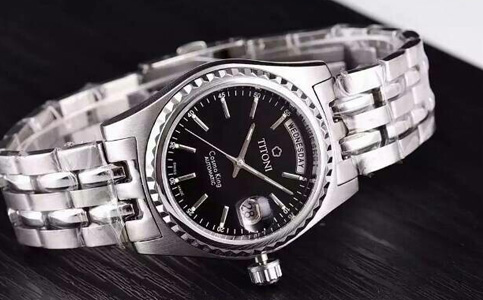 梅花手表不走了（梅花手表機(jī)芯生銹怎么辦？）