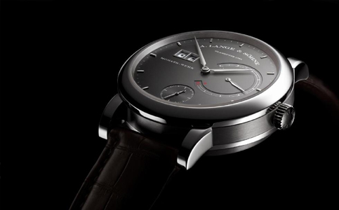 朗格手表維修保養(yǎng)（朗格手表表盤破碎怎樣處理）