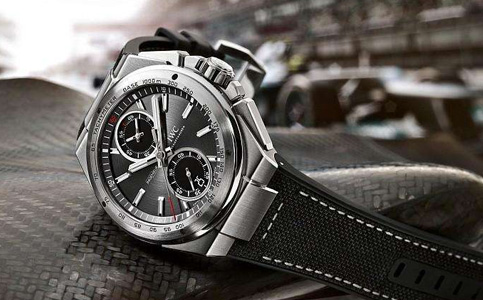 萬(wàn)國(guó)表保養(yǎng)一次大約多少錢(萬(wàn)國(guó)表的保養(yǎng))