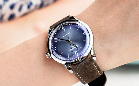 格拉蘇蒂服務(wù)中心長沙（格拉蘇蒂手表出現(xiàn)誤差）