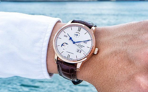 格拉蘇蒂售后電話（格拉蘇蒂表帶受損的維修方法）