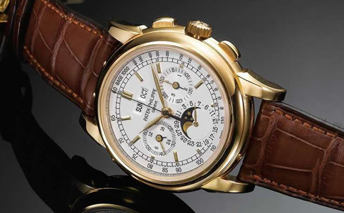 百達翡麗怎么查保修時間（處理手表劃痕的技巧）