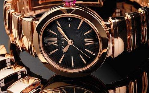 寶格麗官網(wǎng)維修服務(wù)電話（修復(fù)寶格麗手表表殼劃痕的方法）